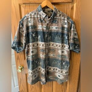 Mens woos & water size large shirt